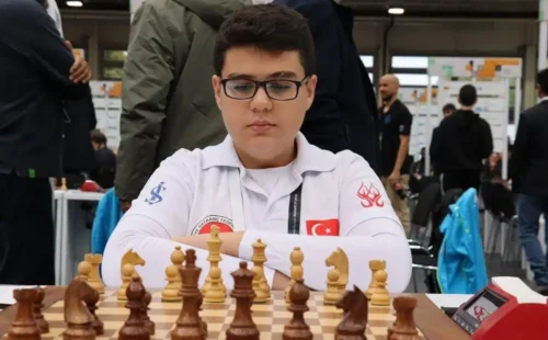 Yılın Çıkış Yapan Sporcusu belli oldu: 15 yaşındaki "Büyükusta" Yağız Kaan Erdoğmuş ödüle layık görüldü